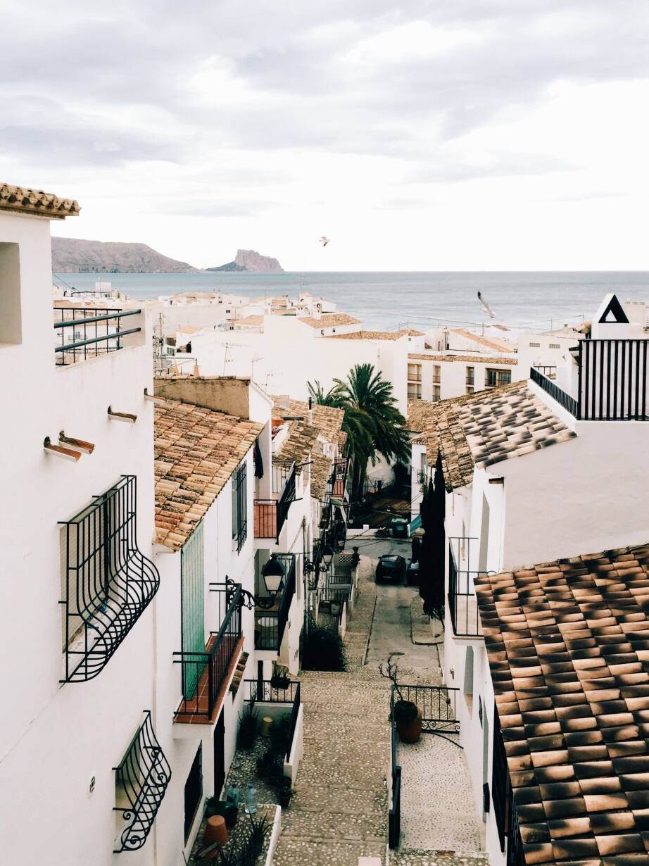 Ana-Raro-Altea